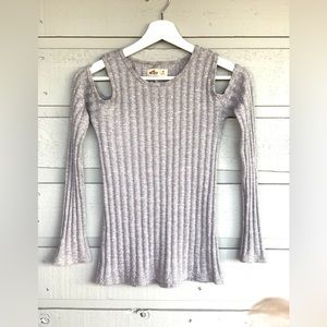 HOLLISTER HEATHER GRAY RIBBED COLD SHOULDER FITTED LONG SLEEVE SWEATER
